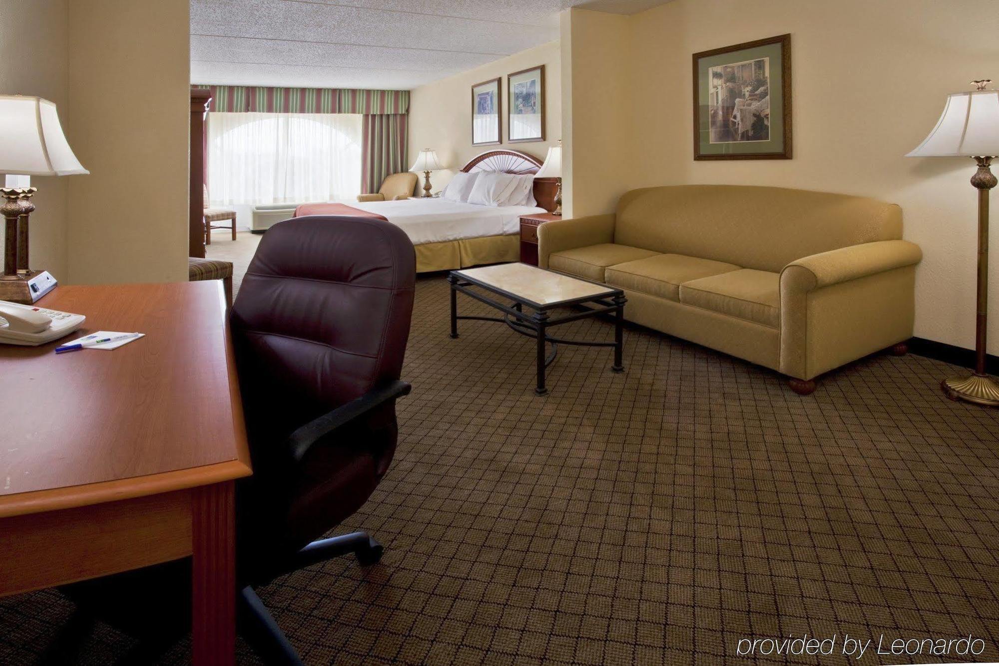 Holiday Inn Express Hotel & Suites Arcadia Exteriör bild